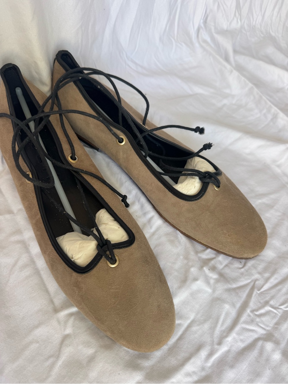 Women’s M Gémi brezza lace up flats size 41